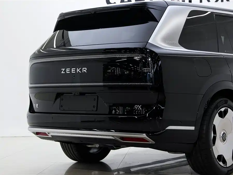 900x675_0_q87_c42_autohomecar__ChxpVmmqmBmAZV2XAAFfEFs05dM221.jpg.webp Used Zeekr 9X 2025 Hyper Edition 70kWh