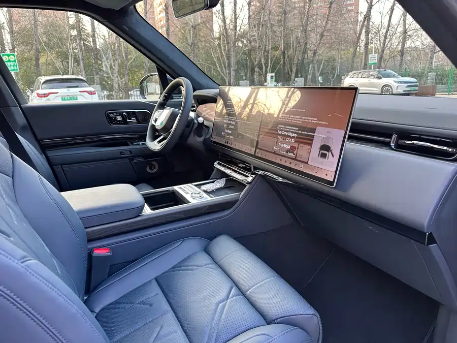 900x675_0_q87_c42_autohomecar__ChxpVmmqnk2Aeba8AArhTHRk2xU480.jpg.webp Used Zeekr 9X 2025 Hyper Edition 70kWh
