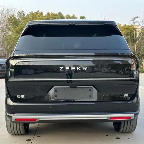 900x675_0_q87_c42_autohomecar__ChxpVmmqnkiAA6BBAAmpwsluScg979.jpg.webp Used Zeekr 9X 2025 Hyper Edition 70kWh