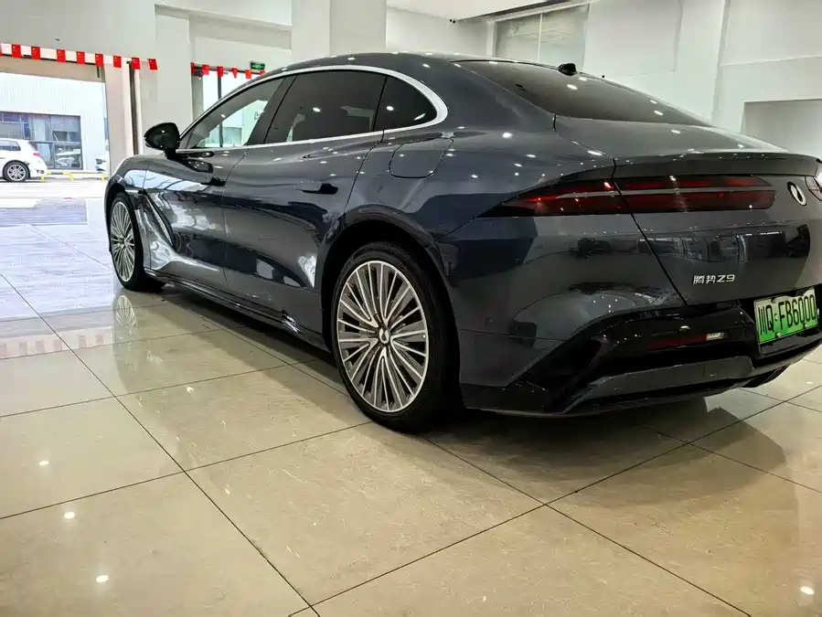 Used Denza Z9 2024 1100km four-wheel drive Ultra version