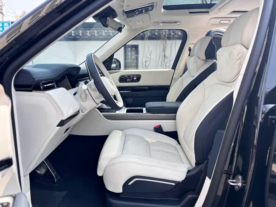 900x675_0_q87_c42_autohomecar__ChxpVmmry5GANoKoAAdQqWuQylM740.jpg.webp Used Zeekr 9X 2025 Max version 55kWh