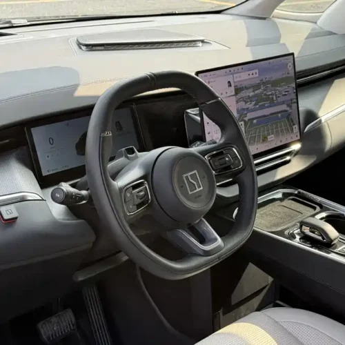 900x675_0_q87_c42_autohomecar__ChxpVmms46eALpVlAAO5nGVMErE107.jpg.webp Used Zeekr 009 2024 Model Glory