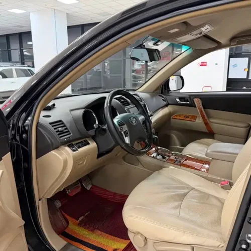 900x675_0_q87_c42_autohomecar__ChxpVmmsFEGADAVCAAn60POuAwg830.jpg.webp Used Toyota Highlander 2011 2.7L 2WD 5-seat Elite Edition