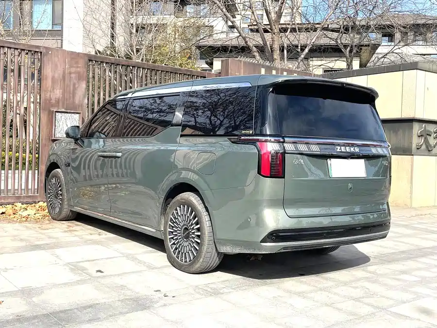 Used Zeekr 009 2024 seven-seater aisle version 108kWh