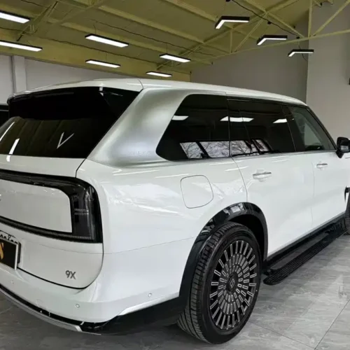 900x675_0_q87_c42_autohomecar__ChxpVmmv00GAK__3AAbxrl1Iyaw160.jpg.webp Used Zeekr 9X 2025 Hyper Edition 70kWh