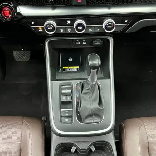 900x675_0_q87_c42_autohomecar__ChxpVmmvjI-AQR4jAAIpLNwNAAo190.jpg.webp Used Honda CR-V 2023 240TURBO 2WD Premium Edition 7 seats
