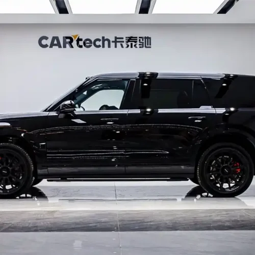 900x675_0_q87_c42_autohomecar__ChxpVmmw4OWAdNy5AAF3ghcPTwY151.jpg.webp Used Zeekr 9X 2025 Yao Black Edition 70kWh
