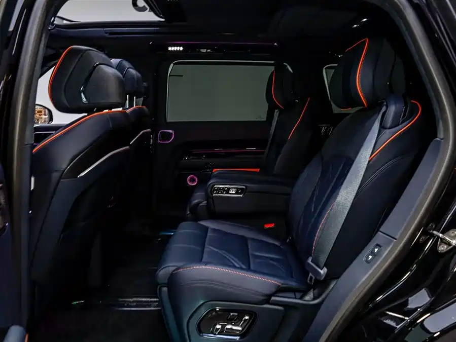 900x675_0_q87_c42_autohomecar__ChxpVmmw4OaAB0O-AAF07J9VYBY576.jpg.webp Used Zeekr 9X 2025 Yao Black Edition 70kWh