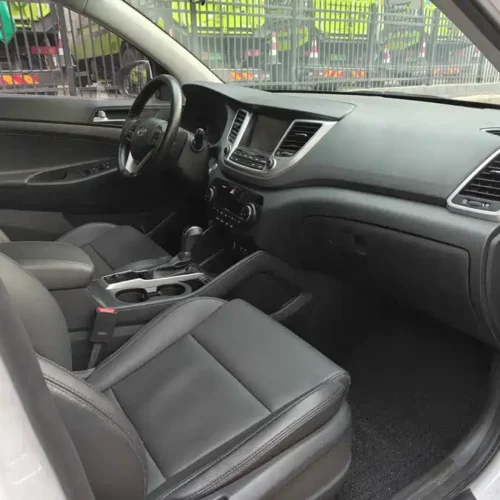 900x675_0_q87_c42_autohomecar__ChxpVmmwJy2Ab6mPAAWa31OV80o875.jpg.webp Used Hyundai Tucson 2015 1.6T dual-clutch two-wheel drive intelligent model