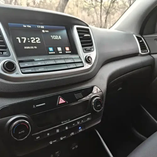 900x675_0_q87_c42_autohomecar__ChxpVmmwJy6AFavXAAV8gNlG28I603.jpg.webp Used Hyundai Tucson 2015 1.6T dual-clutch two-wheel drive intelligent model