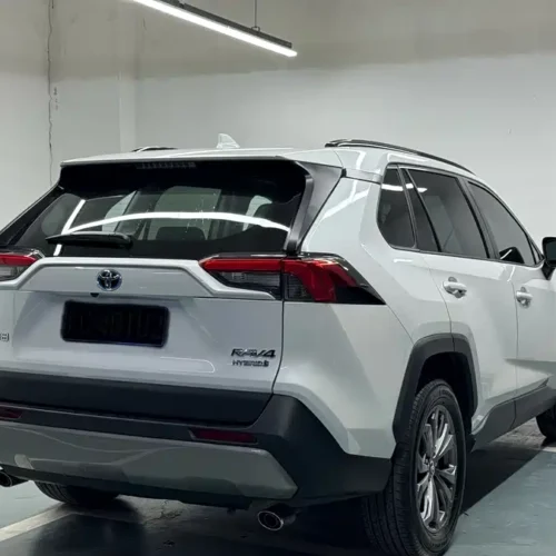 900x675_0_q87_c42_autohomecar__ChxpVmmwvcCAHmuUAAaGt_aVGac574.jpg.webp Used Toyota RAV4 Rongfang 2024 Dual Engine 2.5L E-CVT Two-wheel Drive Elite Plus Edition