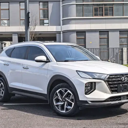 900x675_0_q87_c42_autohomecar__ChxpVmmxEs-AeU1AAAnlWmRkQ6E241.jpg.webp Used Hyundai Tucson 2020 280TGDi 2WD GLS Smart Connected Edition National VI