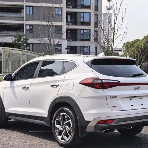 900x675_0_q87_c42_autohomecar__ChxpVmmxEtCALI3iAAmT3b7EAOw189.jpg.webp Used Hyundai Tucson 2020 280TGDi 2WD GLS Smart Connected Edition National VI