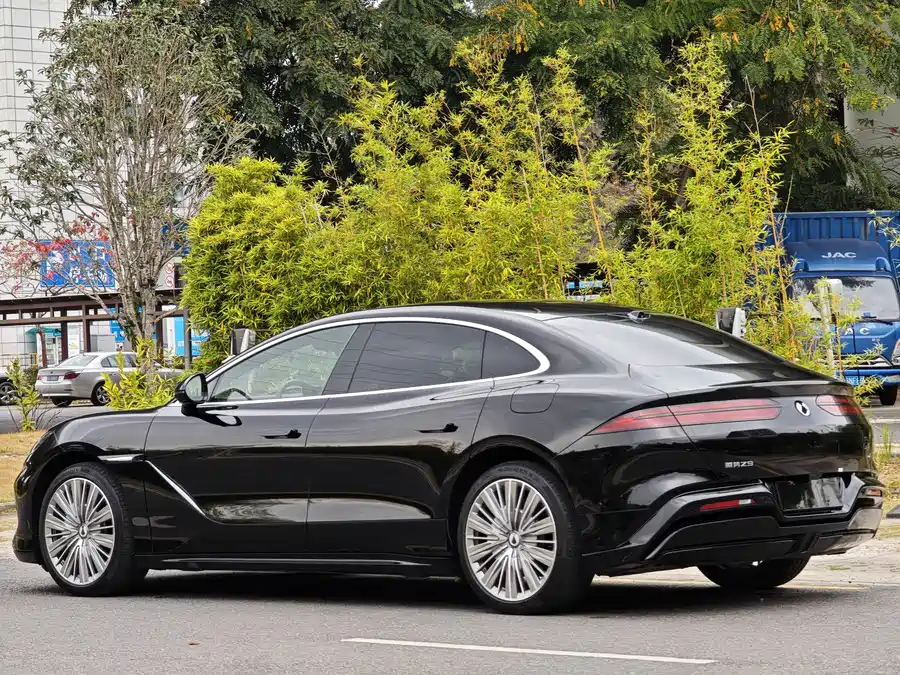 900x675_0_q87_c42_autohomecar__ChxpVmmxF8KAV8SkAA25rWugfIY318.jpg.webp Used Denza Z9 2024 1100km four-wheel drive Ultra version