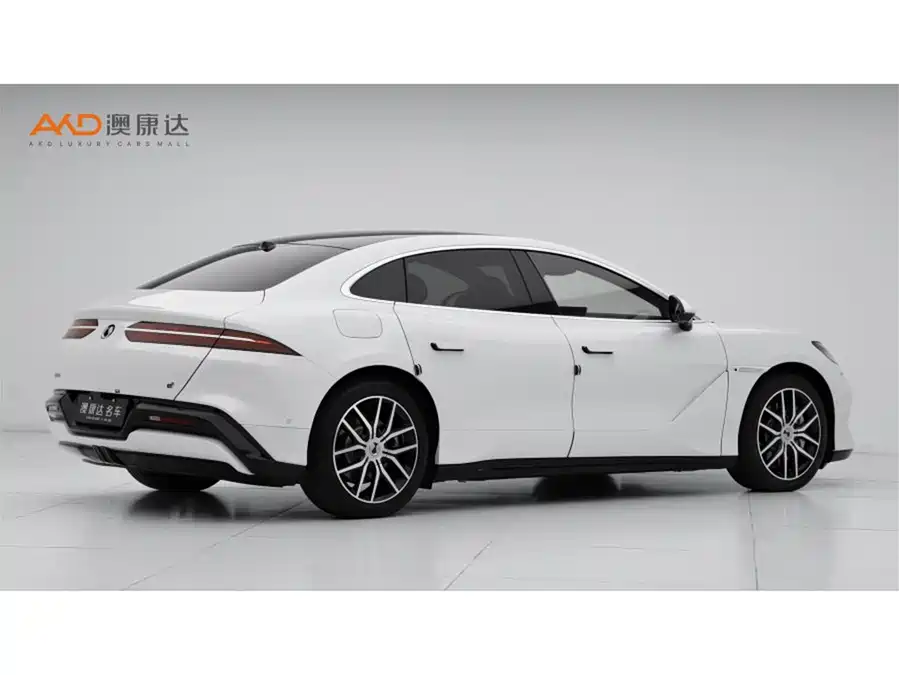 Used Denza Z9 2024 1100km four-wheel drive Max version