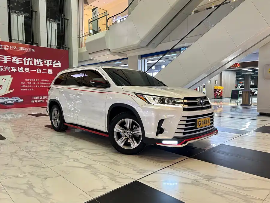 Used Toyota Highlander 2018 2.0T four-wheel drive luxury version
