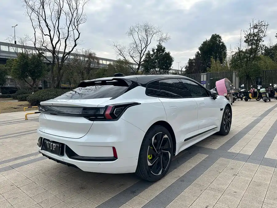 900x675_0_q87_c42_autohomecar__ChxpVmmyesaAUtuKAA001sVkFuY611.jpg.webp Used Zeekr 001 2022 model super long battery life dual motor YOU version