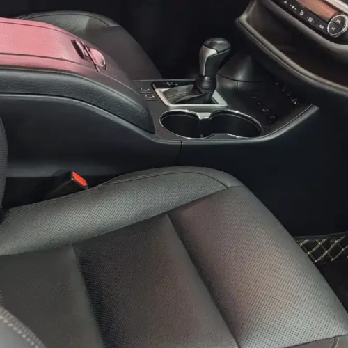 900x675_0_q87_c42_autohomecar__ChxpVmmz0kCASxfDAA2_-kaJpSQ045.jpg.webp Used Toyota Highlander 2018 2.0T four-wheel drive luxury version 7 seats National V