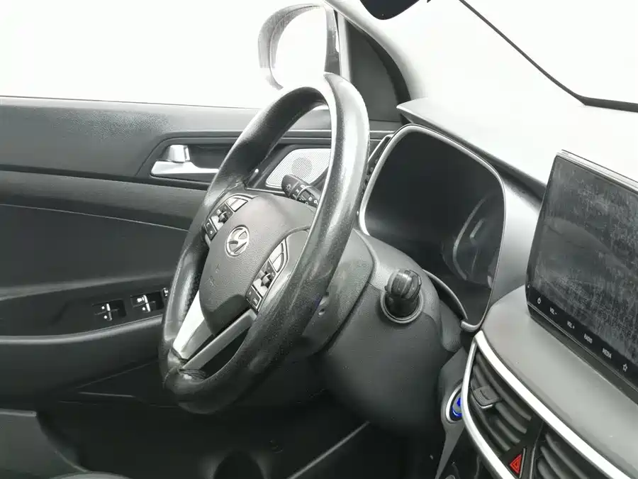 900x675_0_q87_c42_autohomecar__ChxpVmmz3d-ACTE2AAGSLRyEX58675.jpg.webp Used Hyundai Tucson 2019 280TGDi dual-clutch two-wheel drive fashion version National V