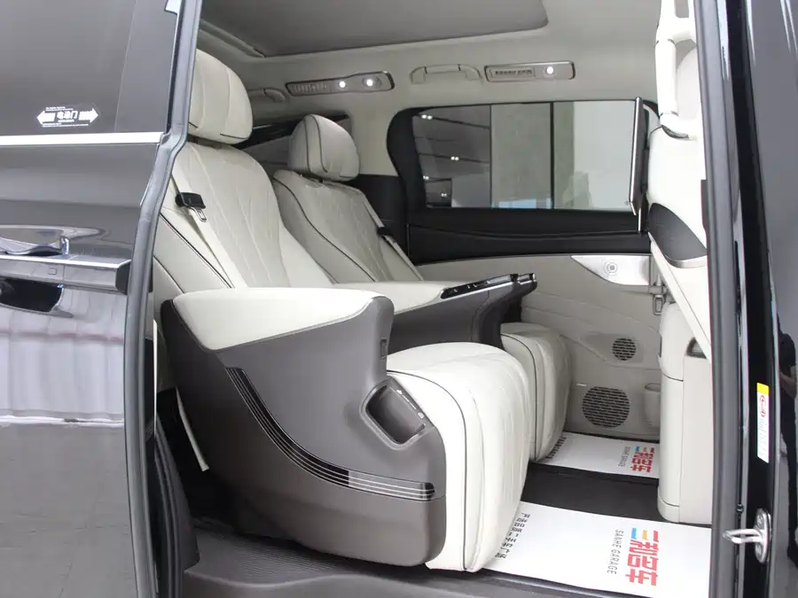 Used Denza D9 2024 DM-i 980 four-wheel drive flagship model