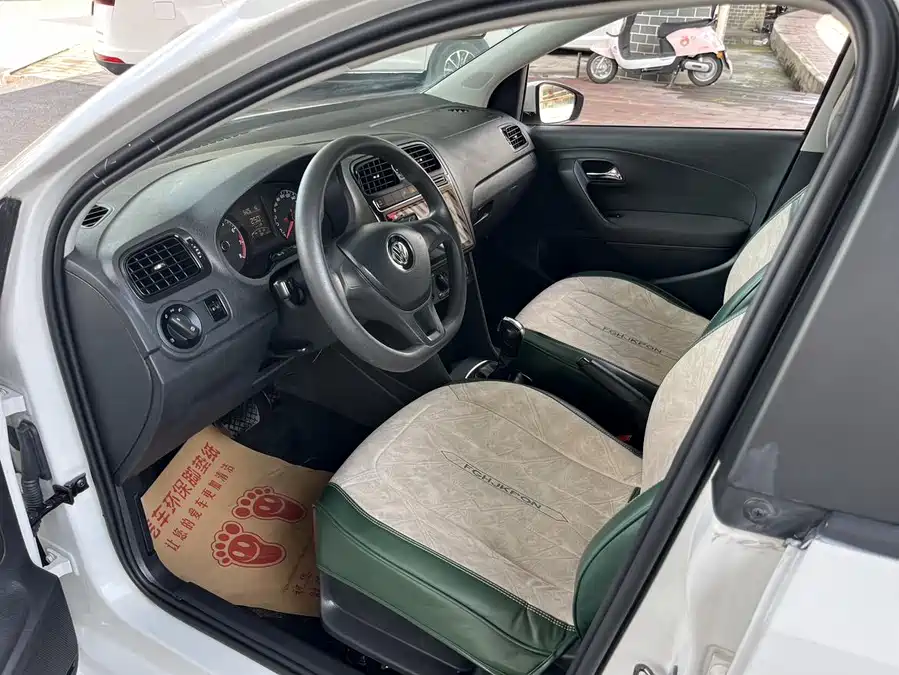 Used Volkswagen Polo 2018 1.5L automatic safe driving model