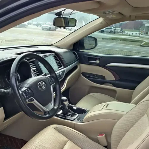 900x675_0_q87_c42_autohomecar__ChxpWGk1Da6AKRonAAa375S_cU4346.jpg.webp Used Toyota Highlander 2015 2.0T four-wheel drive luxury version 7 seats