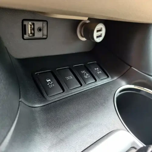 900x675_0_q87_c42_autohomecar__ChxpWGk1DbOARn5NAAW7GtnCqAw064.jpg.webp Used Toyota Highlander 2015 2.0T four-wheel drive luxury version 7 seats