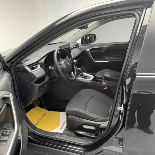 900x675_0_q87_c42_autohomecar__ChxpWGk27ruAa-wkAAS-Vo81AN4855.jpg.webp Used Toyota RAV4 Rongfang 2023 2.0L CVT two-wheel drive urban version