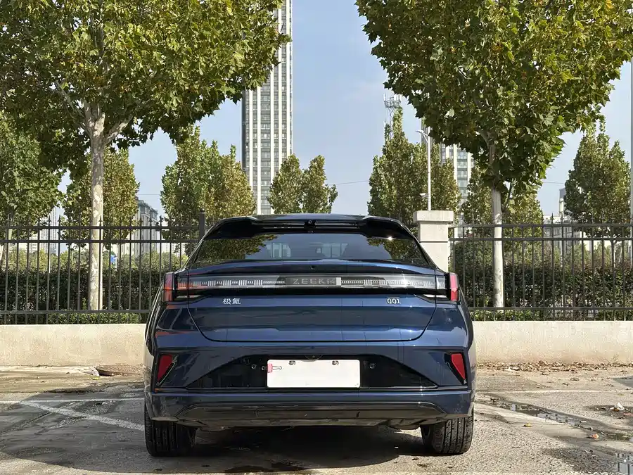 900x675_0_q87_c42_autohomecar__ChxpWGkHYd2AQ_xbAAwnYjHGYCs595.jpg.webp Used Zeekr 001 2024 ME version 100kWh four-wheel drive
