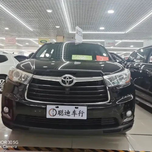 900x675_0_q87_c42_autohomecar__ChxpWGkMN6OAKGShAAUuPwKrg1Y068.jpg.webp Used Toyota Highlander 2017 2.0T four-wheel drive luxury version 7 seats