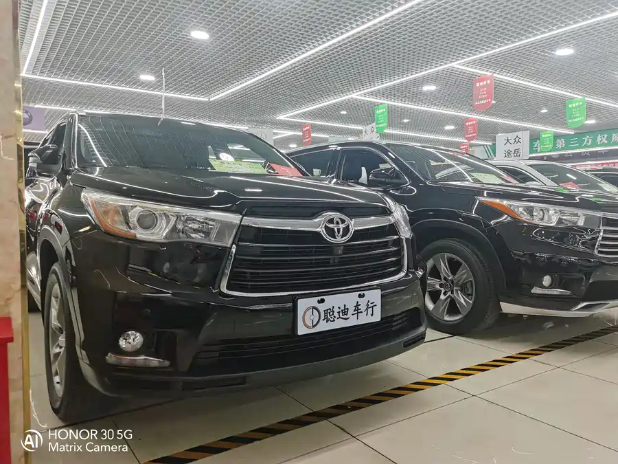 900x675_0_q87_c42_autohomecar__ChxpWGkMN6SAbpsKAAZ_CwMEug8436.jpg.webp Used Toyota Highlander 2017 2.0T four-wheel drive luxury version 7 seats