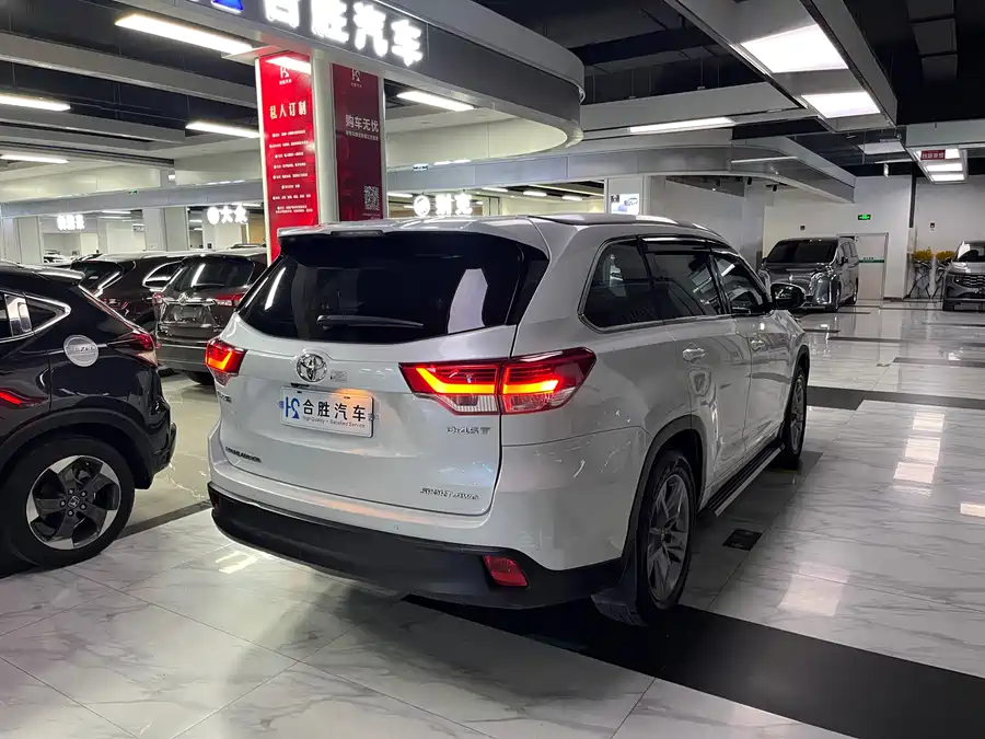 Used Toyota Highlander 2018 2.0T four-wheel drive luxury version
