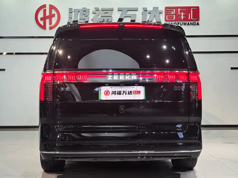 900x675_0_q87_c42_autohomecar__ChxpWGkgIc2AW0TwAAZ3Yhc35dU045.jpg.webp Used Zeekr 009 2024 six-seat executive version four-wheel drive 108kWh