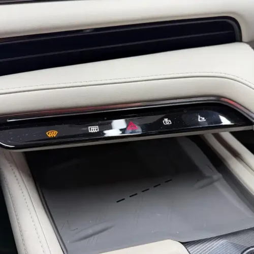 900x675_0_q87_c42_autohomecar__ChxpWGkw-vSAGbO3AAbCerOSAc0953.jpg.webp Used Zeekr 001 2022 model super long battery life dual motor YOU version