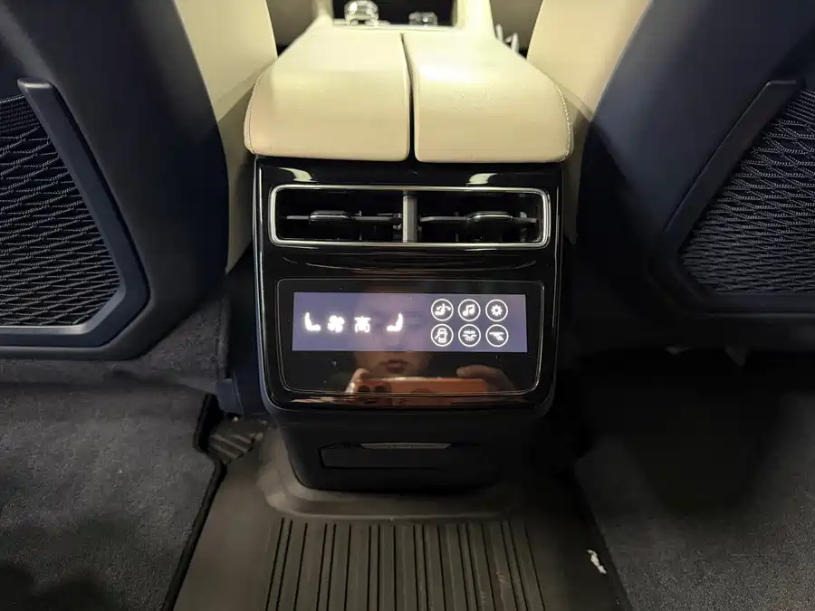 900x675_0_q87_c42_autohomecar__ChxpWGkw-viAZt_WAAcJlMyNmE4104.jpg.webp Used Zeekr 001 2022 model super long battery life dual motor YOU version