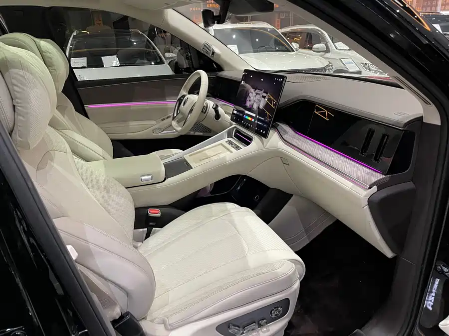 900x675_0_q87_c42_autohomecar__ChxpWGkxjxiAJ61zAAotkpZxdQU793.jpg.webp Used Denza N9 2025 Honor Model