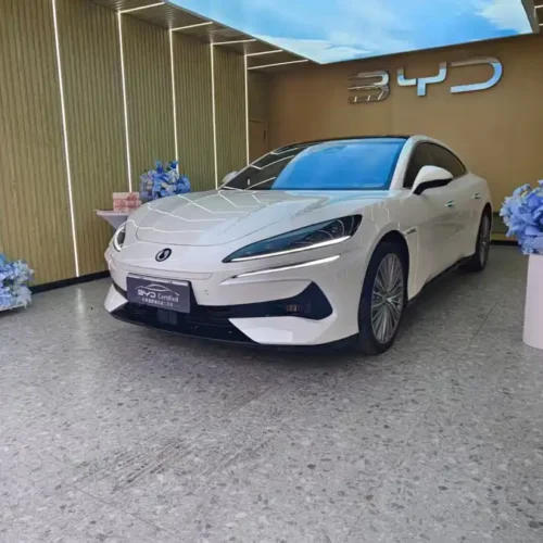 900x675_0_q87_c42_autohomecar__ChxpWGl0d2KAGR5dAAfj4pkle4g622.jpg.webp Used Denza Z9 2024 1100km four-wheel drive Ultra version