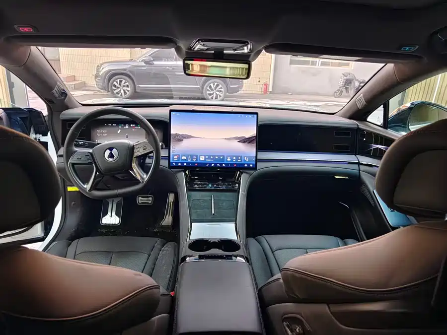 900x675_0_q87_c42_autohomecar__ChxpWGl0d2eAUAS8AAal2PoGh_Y468.jpg.webp Used Denza Z9 2024 1100km four-wheel drive Ultra version