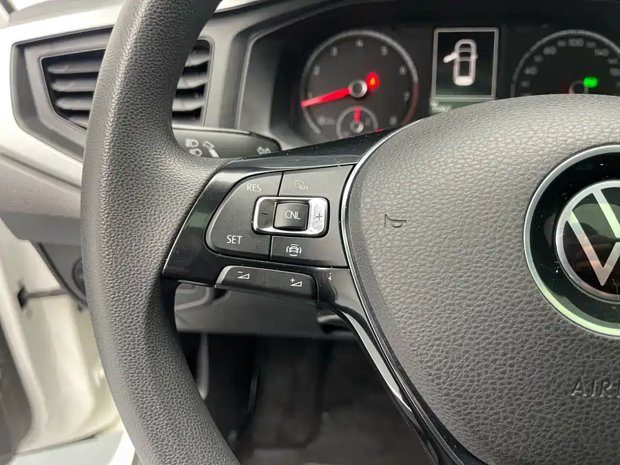 900x675_0_q87_c42_autohomecar__ChxpWGl1bqKARoGIAAqw8vlD9lA060.jpg.webp Used Volkswagen Polo 2021 Plus 1.5L Automatic Panoramic Enjoyment Edition