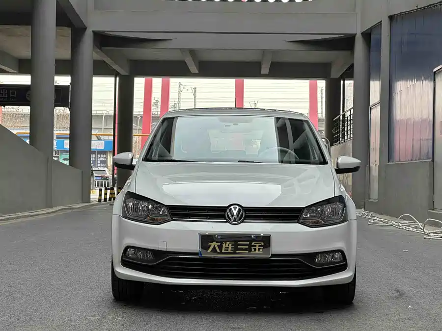 Used Volkswagen Polo 2018 1.5L automatic safety model