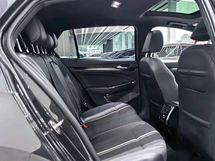 Used Golf 2023 280TSI DSG R-Line Lite