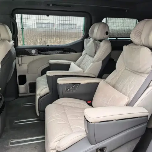 900x675_0_q87_c42_autohomecar__ChxpWGl6-PCAG0AaAAZ_PerXAdY573.jpg.webp Used Zeekr 009 2024 seven-seater aisle version 108kWh