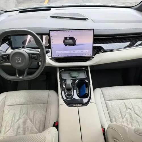 900x675_0_q87_c42_autohomecar__ChxpWGl6-PGAR34rAAeNAvvuRE0370.jpg.webp Used Zeekr 009 2024 seven-seater aisle version 108kWh