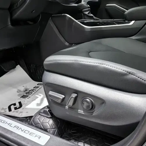 900x675_0_q87_c42_autohomecar__ChxpWGl7LnuAVpIPAAXZXaDbXRw374.jpg.webp Used Toyota Highlander 2023 2.5L smart electric hybrid dual-engine four-wheel drive luxury version 7 seats