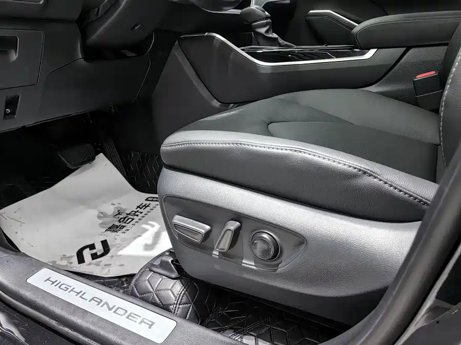 900x675_0_q87_c42_autohomecar__ChxpWGl7LnuAVpIPAAXZXaDbXRw374.jpg.webp Used Toyota Highlander 2023 2.5L smart electric hybrid dual-engine four-wheel drive luxury version 7 seats