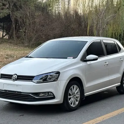 900x675_0_q87_c42_autohomecar__ChxpWGl8zK2AOxnQAAj4IEtCk0c563.jpg.webp Used Volkswagen Polo 2014 1.6L automatic comfort version