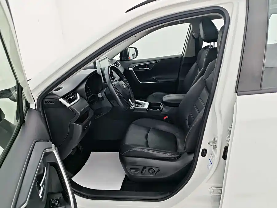 Used Toyota RAV4 Rongfang 2020 2.0L CVT four-wheel drive premium version