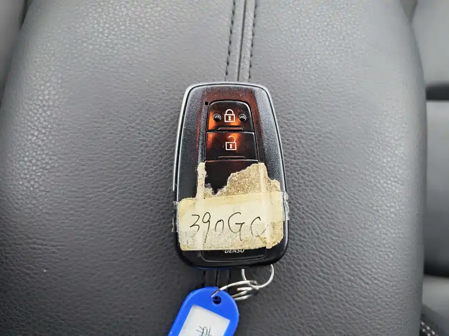 Used Toyota RAV4 Rongfang 2020 2.0L CVT four-wheel drive premium version