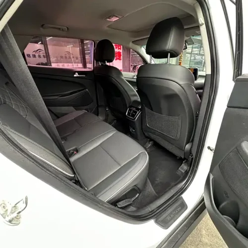 900x675_0_q87_c42_autohomecar__ChxpWGlI3X2AeU0JAAkkKk_fmy4793.jpg.webp Used Hyundai Tucson 2020 280TGDi dual-clutch two-wheel drive intelligent version National V