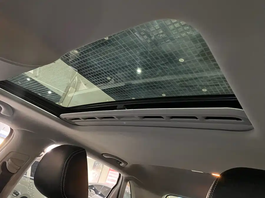 Used Volkswagen Polo 2016 1.6L automatic comfort model